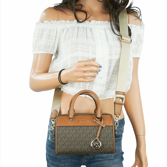 Michael Kors Shoulder Bag in Brown